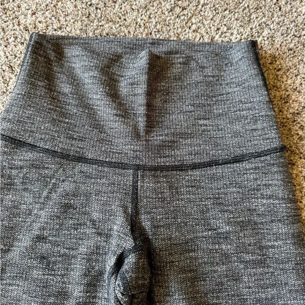 Size 4 31 inch inseam Lululemon Wunder Under high waist Legging gray